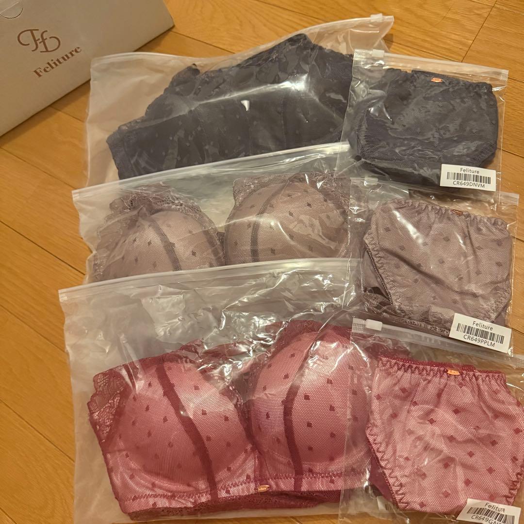 【新品未使用】Feliture 極ふわブ​ラ ミニョンレーシー ブラ＆ショーツ