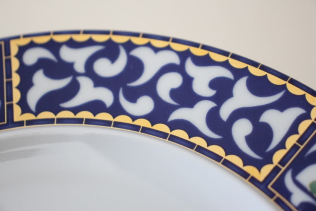 ブルガリ　ローゼンタール　フルッタアナフィネストラ　２２cmプレート