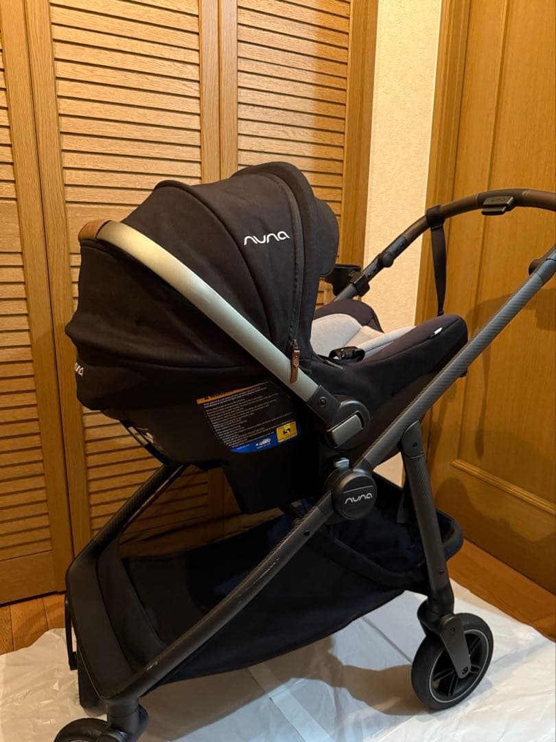 【オーストラリア限定モデル】Nuna SWIV ヌナ　スイブ　キャビア