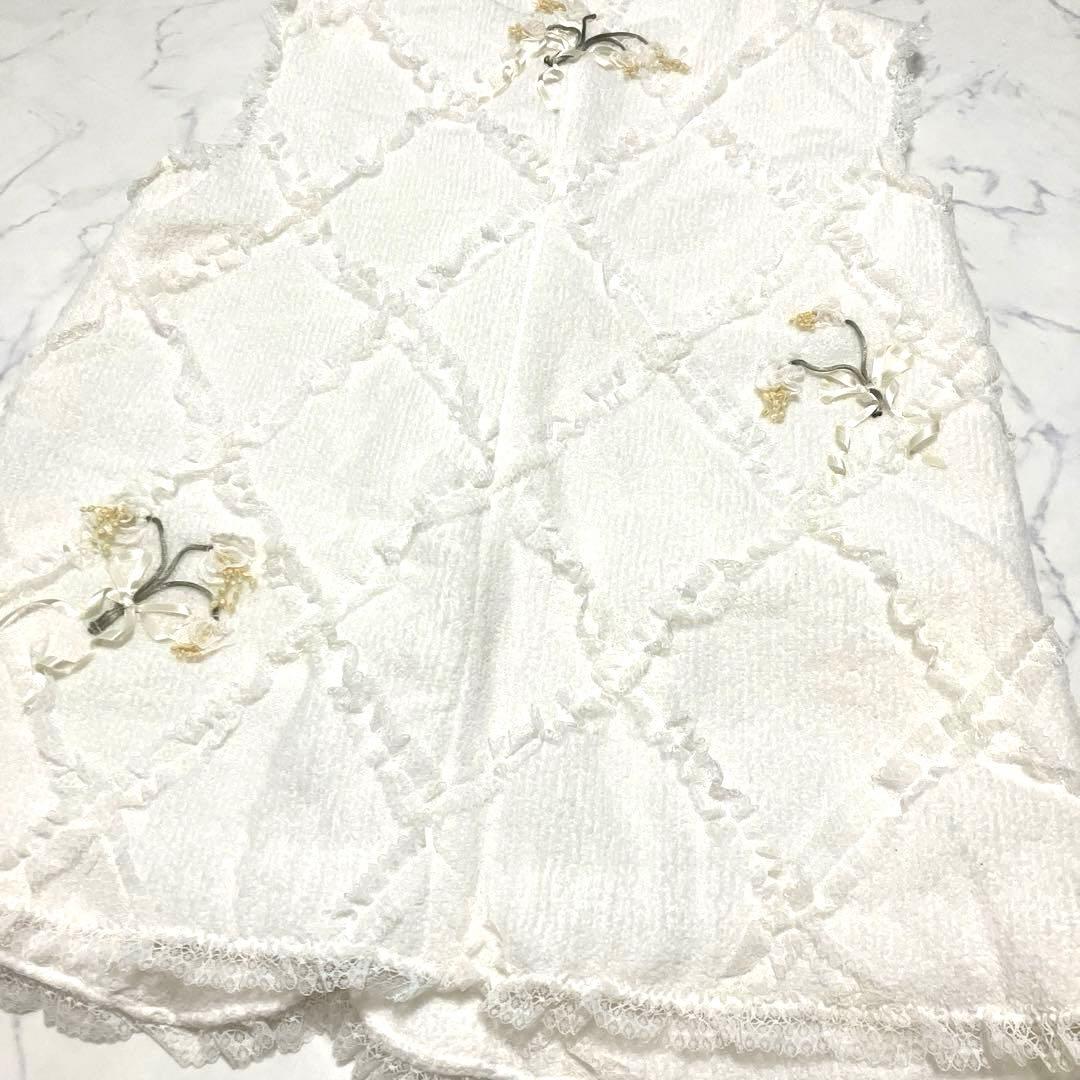 【新品未使用】CaEtLa さえら　ヒスクローネ　フラワー刺繍　レース　ベスト