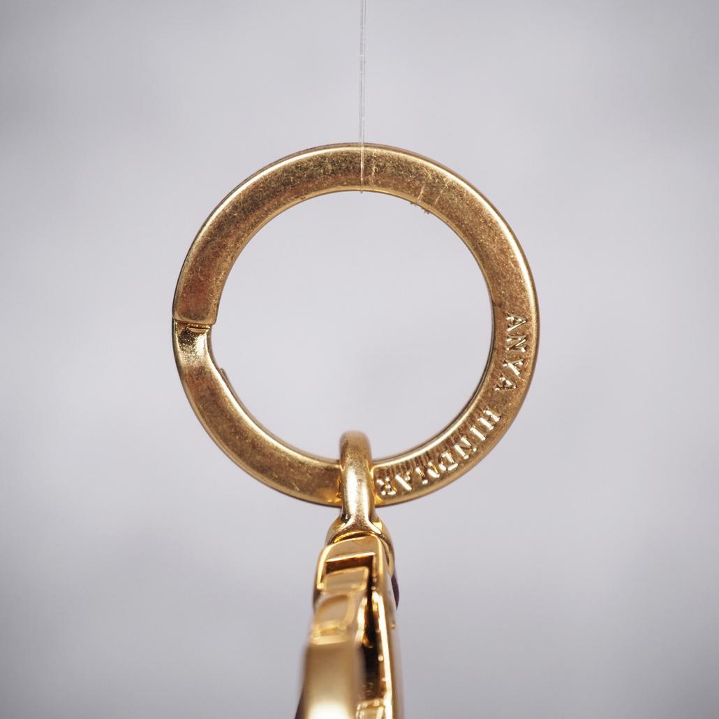 美品 Anya Hindmarch タッセルゴースト バーガンディ シアリング