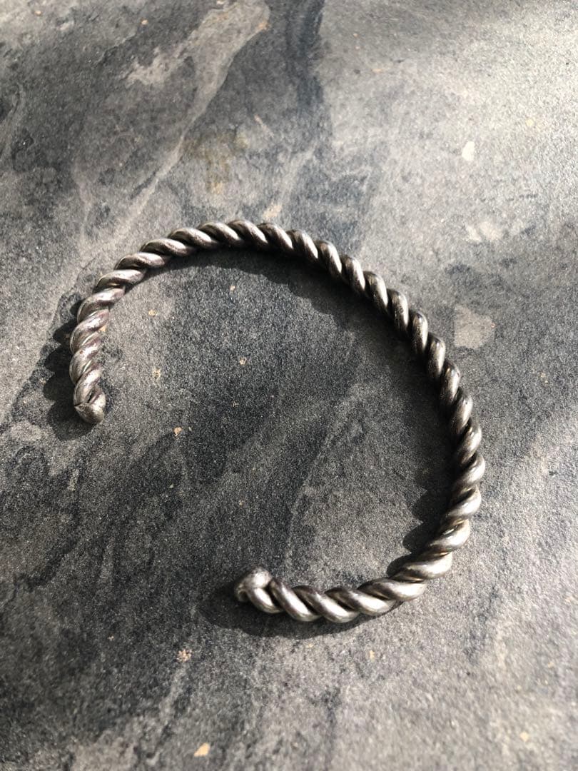 シルバー　バングル　ツイスト　ナバホ　インディアンジュエリー