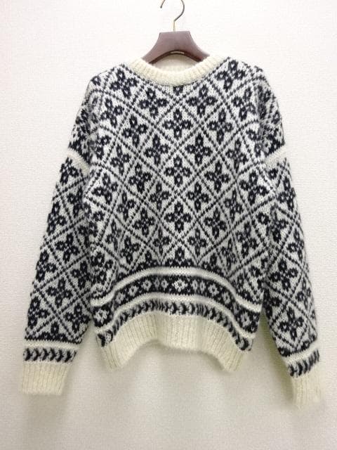 バトナー　MOHAIR LATOVIAN CREW NECK　白黒