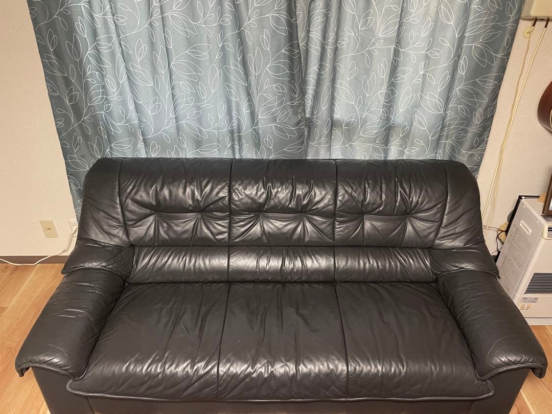 黒 レザー ソファ 3人掛け シンプル モダン アームソファ トリプル