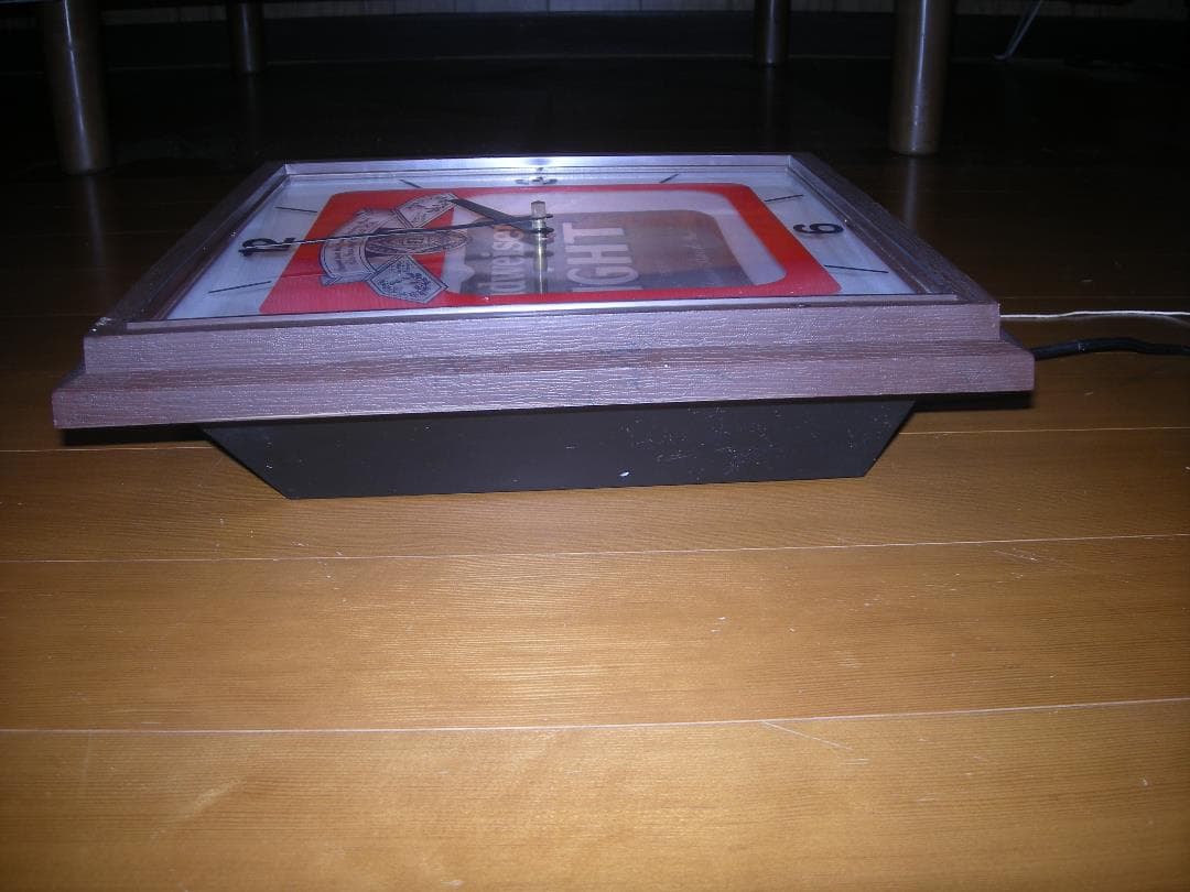 83年製 ビンテージ バドワイザーLIGHT 電気時計