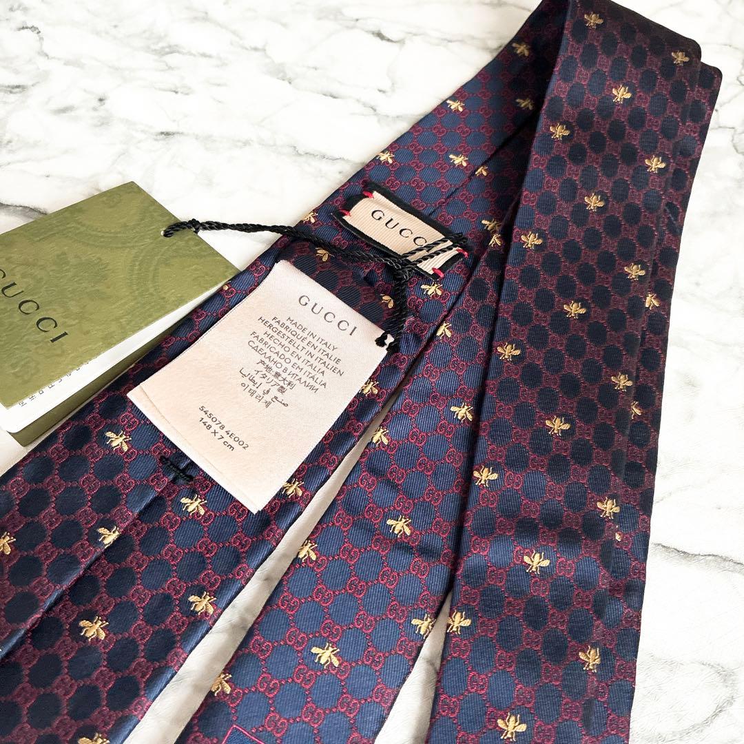 ✨未使用タグ付✨GUCCI 現行　GG柄 蜂総柄　ブラック　ネクタイ
