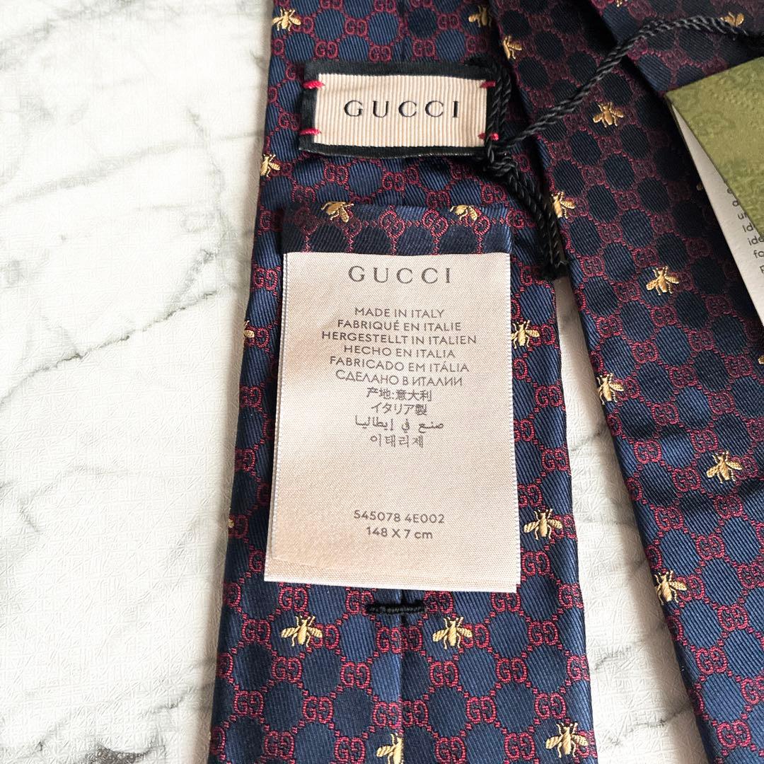 ✨未使用タグ付✨GUCCI 現行　GG柄 蜂総柄　ブラック　ネクタイ