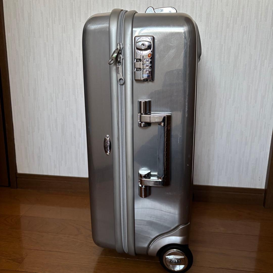 ゼロハリバートン ZERO HALLIBURTON キャリーケース