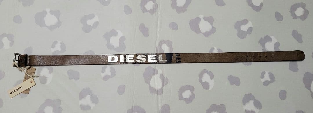 DIESEL レザーベルト　ロゴ付き