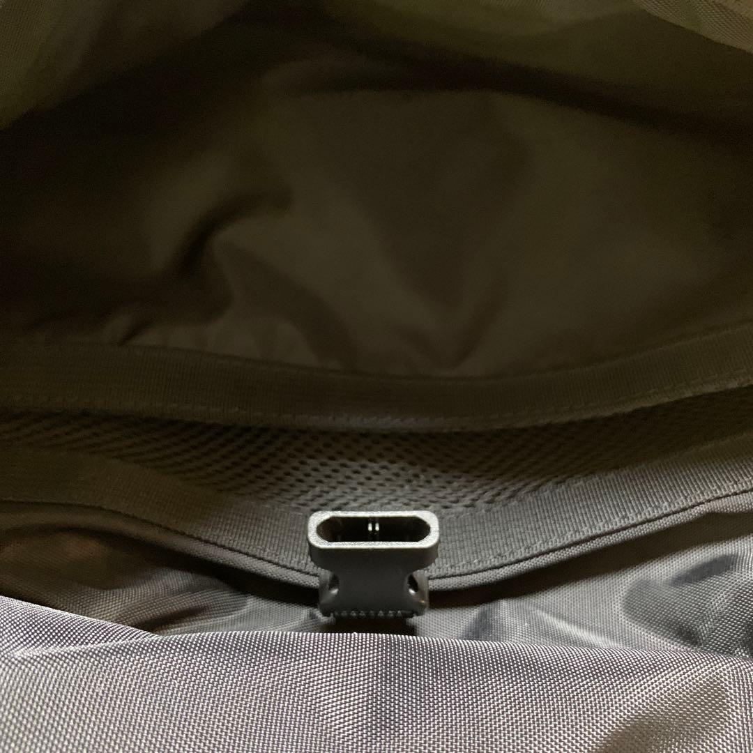 【極美品】ブリーフィング ニューバランス メッセンジャーバッグ　BRIEFING