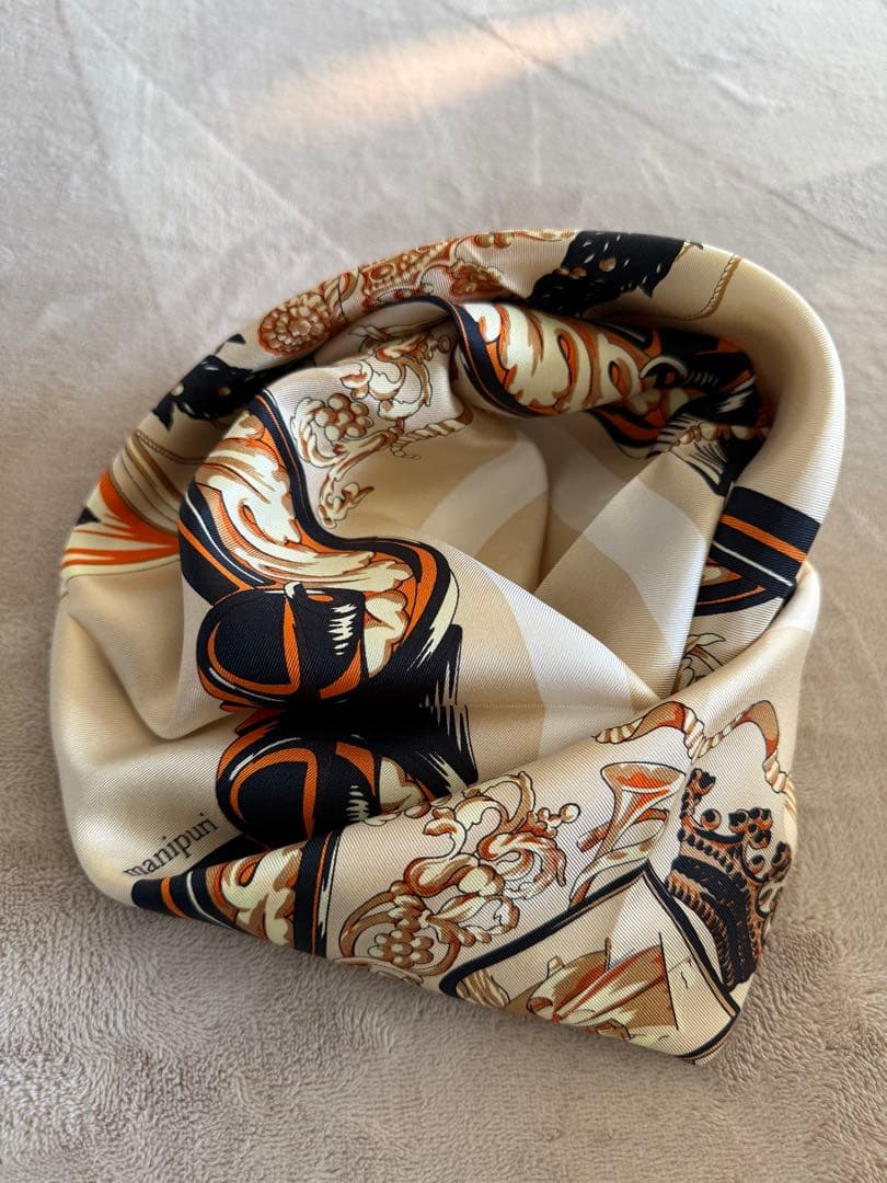 新品未使用！マニプリ　manipuri シルクスカーフ 65 ベージュ　ストール