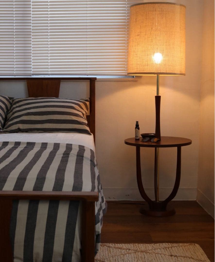 ACME Furniture Delmar ランプデルマランプ｜ほぼ未使用の美品