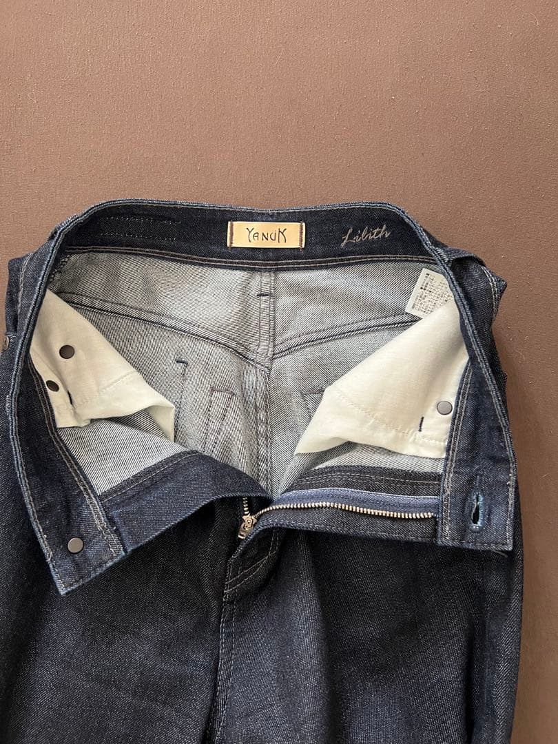 ヤヌーク ワイドストレート\"LILITH\" リリス