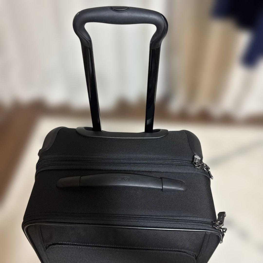 【美品】TUMI トゥミ 4輪 キャリーケース エキスパンダブル ブラック