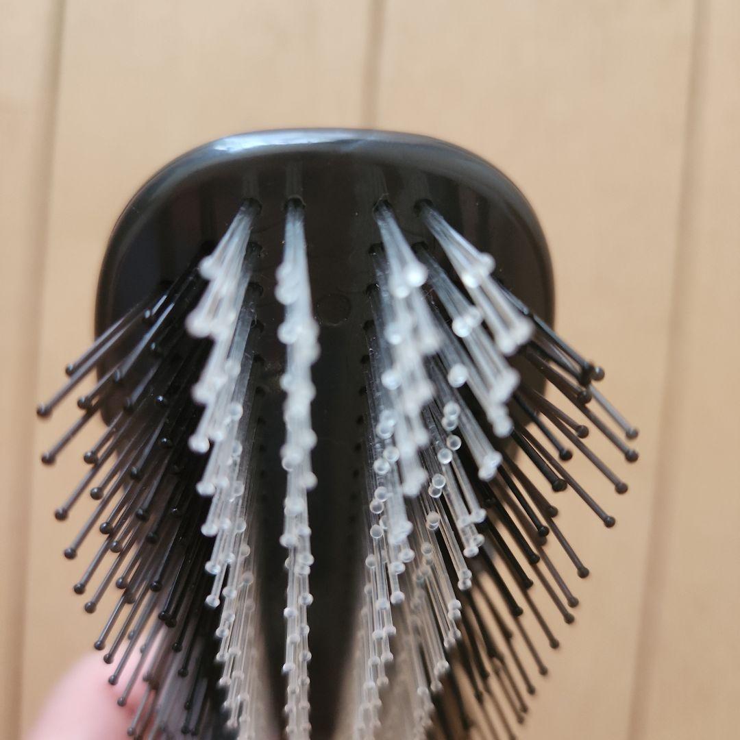POLA ヘアリフトアップブラシ 黒