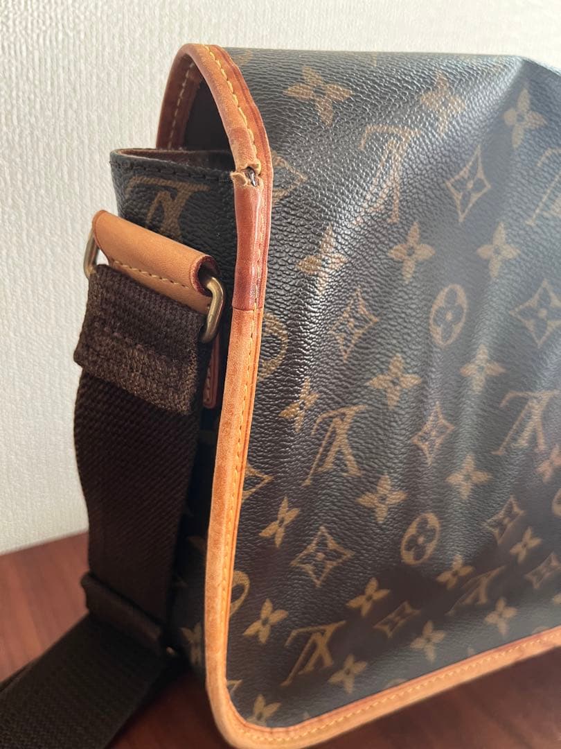 LOUIS VUITTON メッセンジャーボスフォールPM ショルダーバッグ