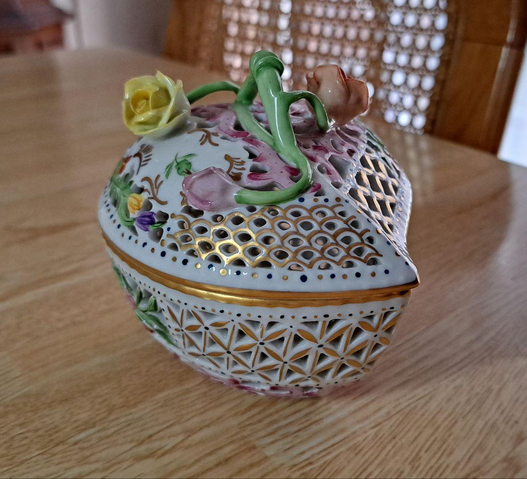 ヘレンド ファンタジー ボンボニエール (金彩透かし ハート型 )