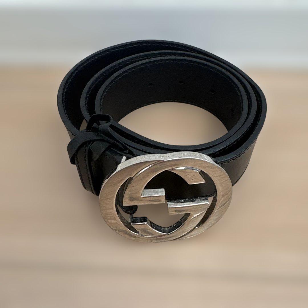 GUCCI ブラックレザー ロゴベルト