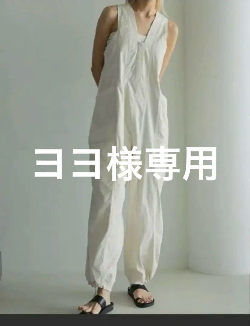 anukeホワイト Vネック オールインワン未使用