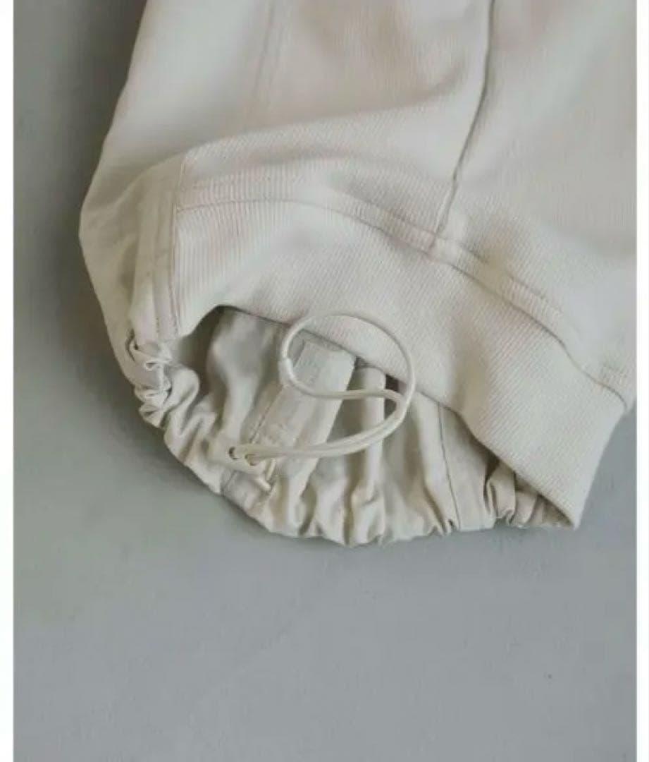 anukeホワイト Vネック オールインワン未使用