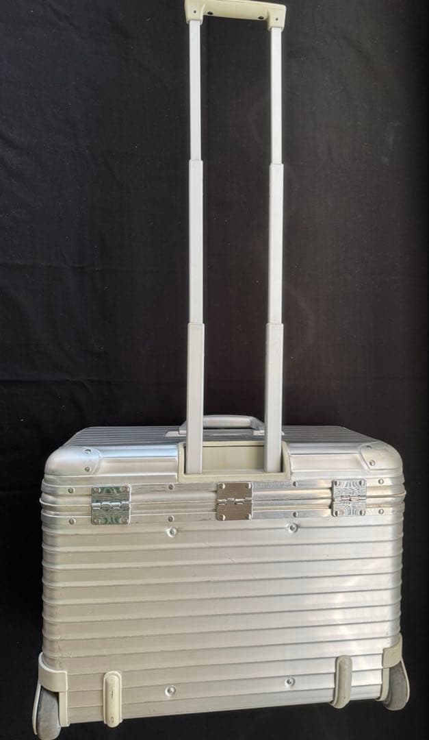 【廃盤】【美品】リモワ トパーズ パイロットトローリー 2輪 旧型 シルバー