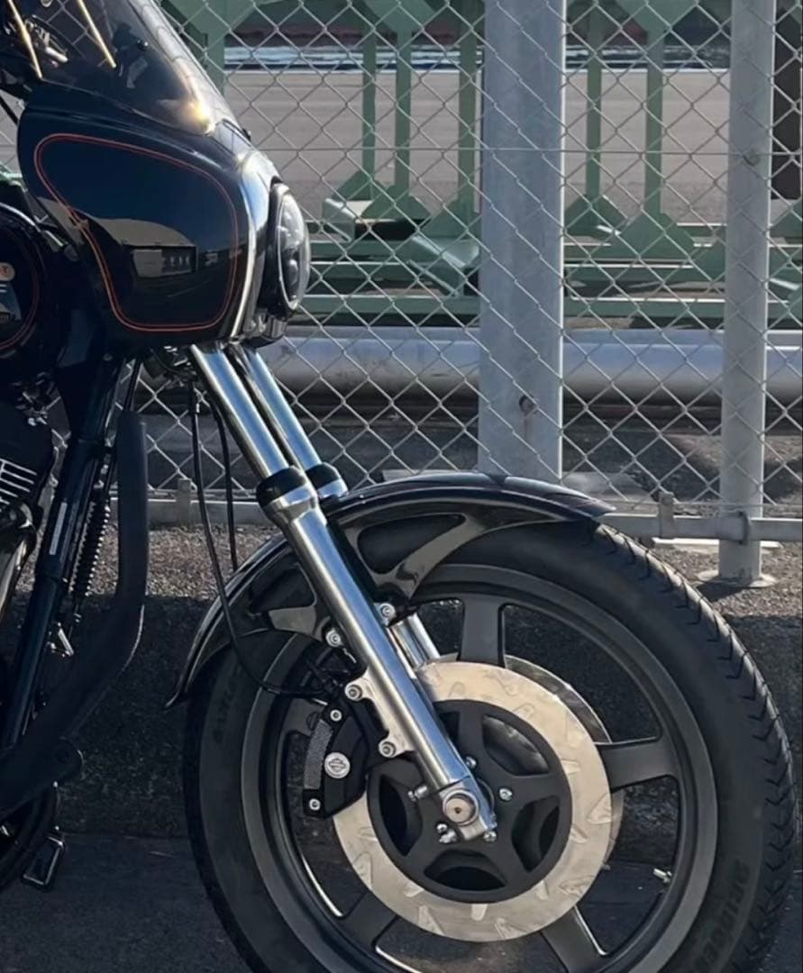 【新品】fxr 31ミリフロントフェンダー　未塗装