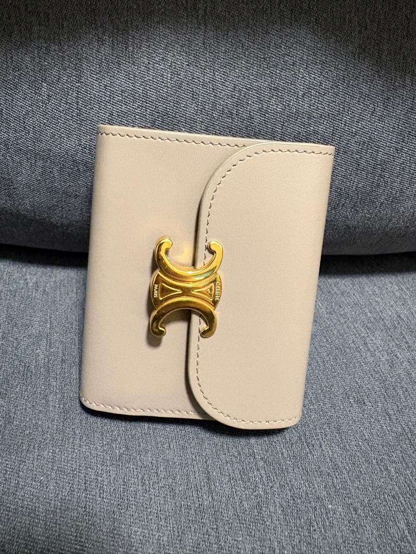 CELINE スモールフラップウォレット トリオンフ　シャイニーカーフ　スキン