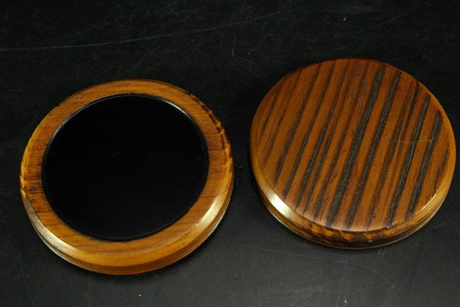 古上野 三足 香炉 黄楊木彫刻火屋 台 香合付(K-A812)