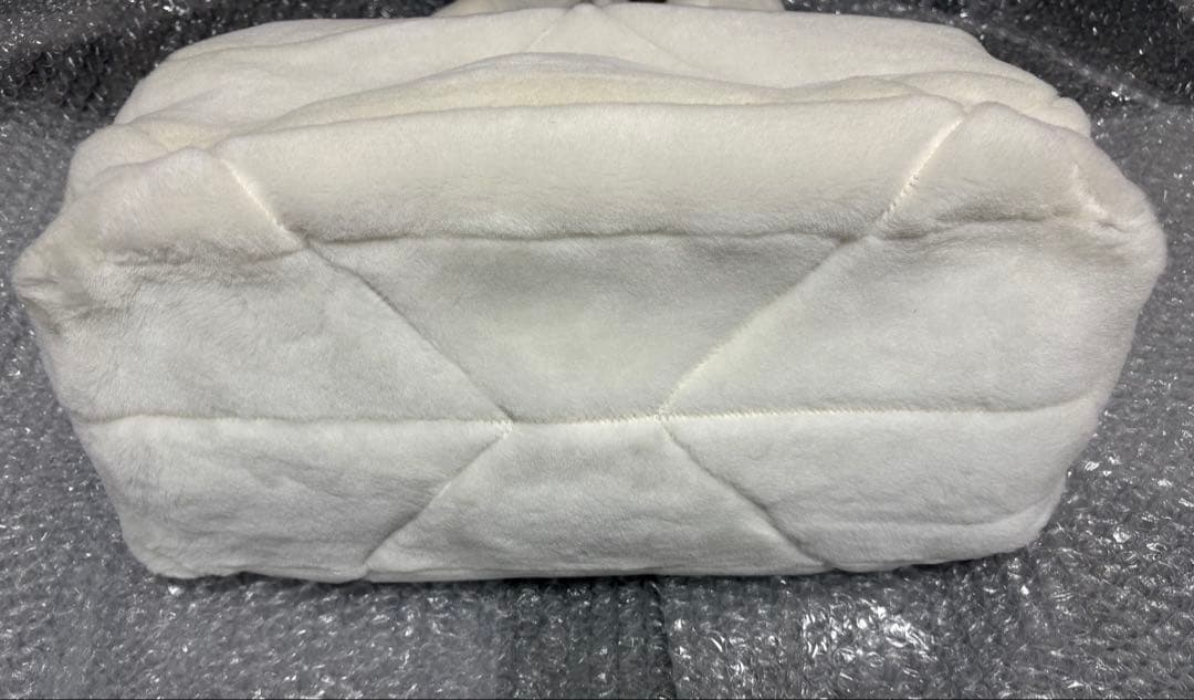 プラダ　シアリングトートバッグ　新品　PRADA トライアングルロゴ　ポーチ付き