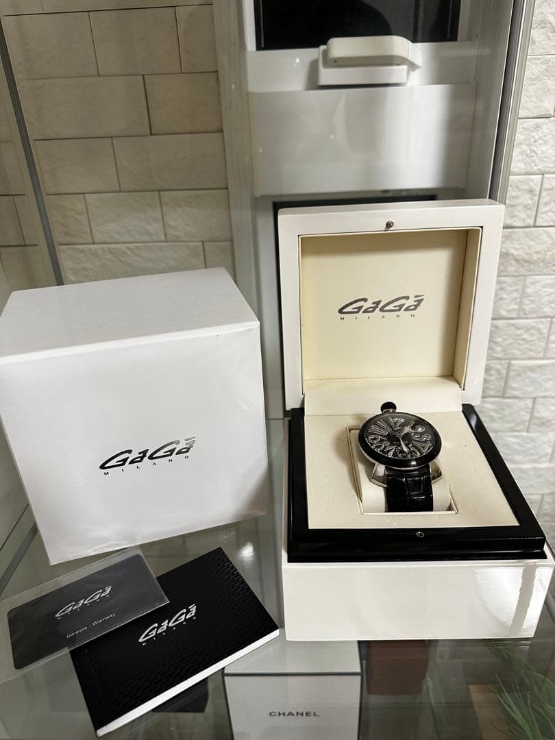 d*4様 箱付GaGa MILANO MANUALE 48 ブラック 黒 レザー