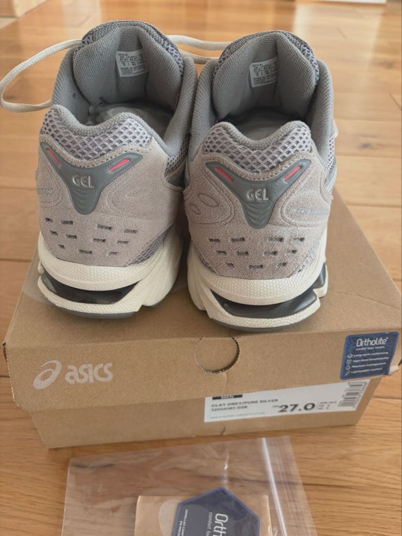 ち*ん様 アシックス GEL-KAYANO14 グレー色　27cm