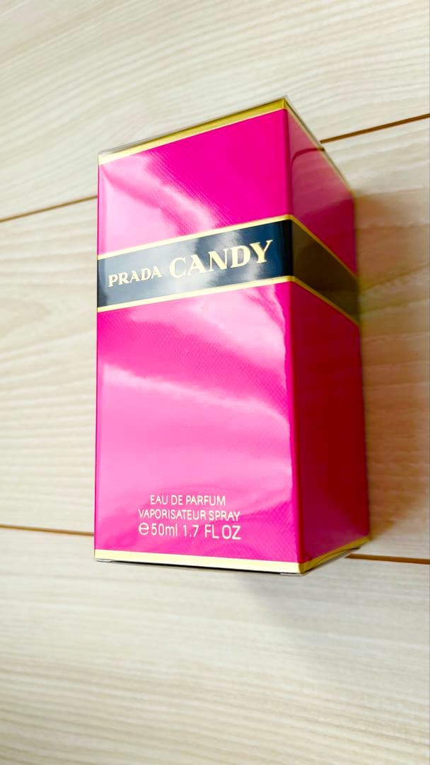 PRADA CANDY オードパルファム 50ml