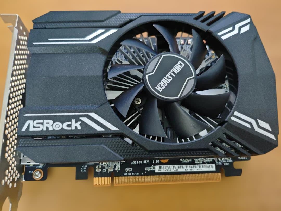 グラフィックボード・グラボ・ビデオカード ASRock Radeon RX 6400 Challenger ITX 4GB