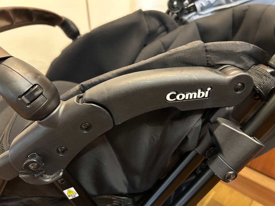 まさん専用　CombiスゴカルSwitchエッグショックAS 純正レインカバー付