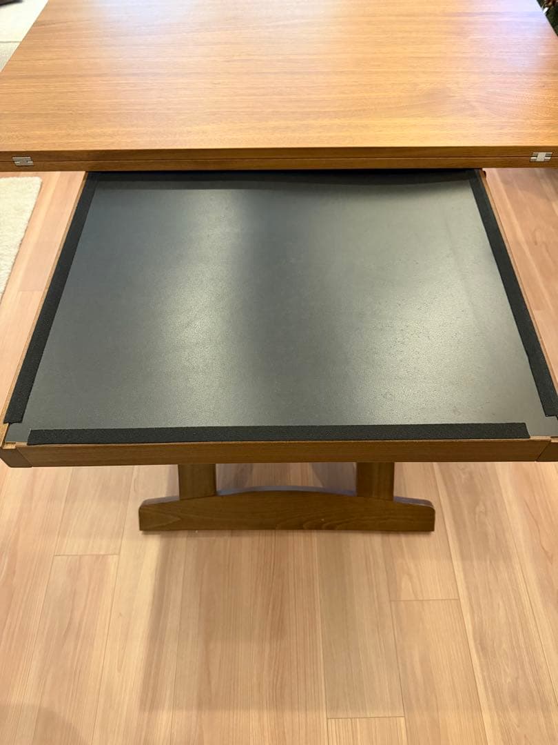 伸長・昇降式ナチュラルウッドテーブル