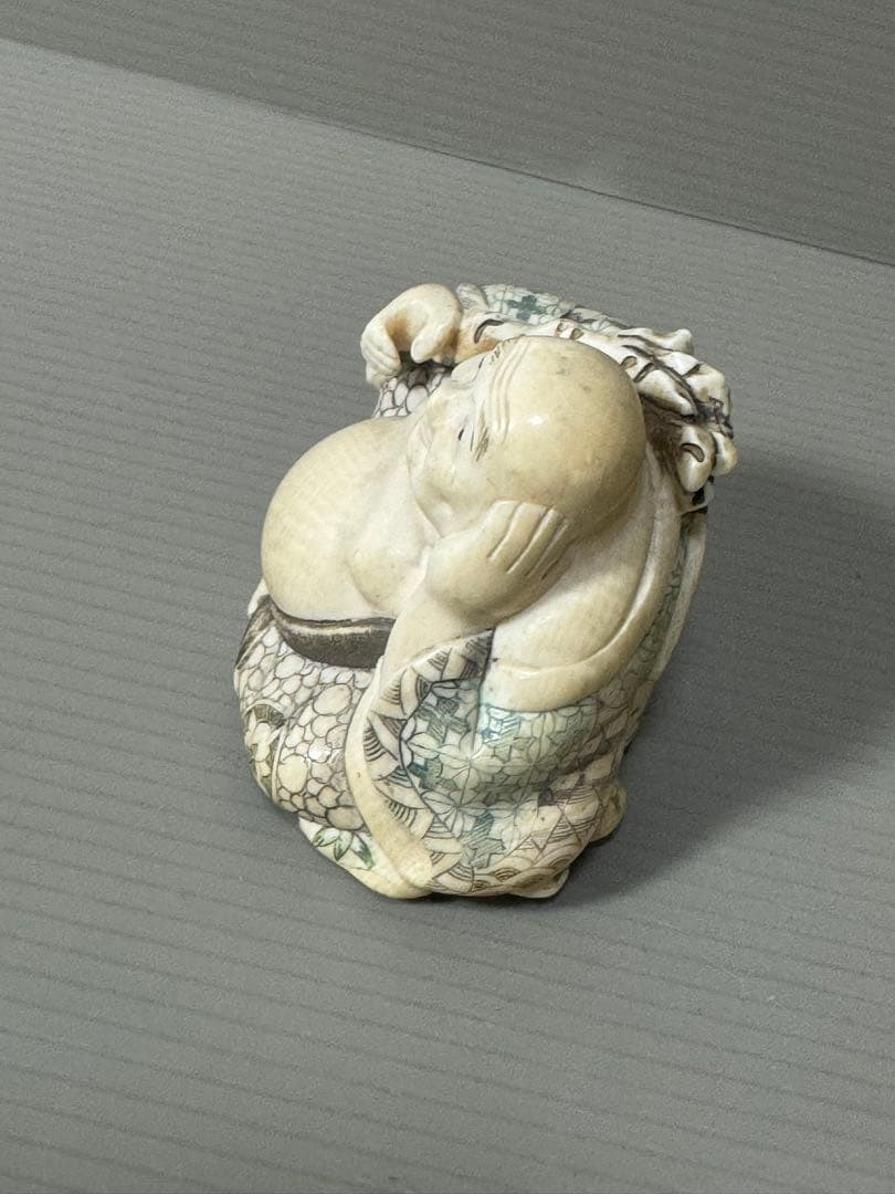 2122 骨董　根付布袋様七福神　根付彫刻煙草入れ　時代物