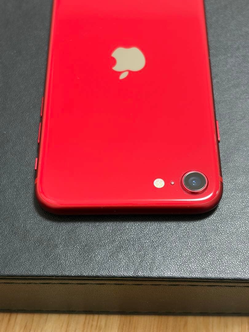 美品　iPhone SE 第二世代　②