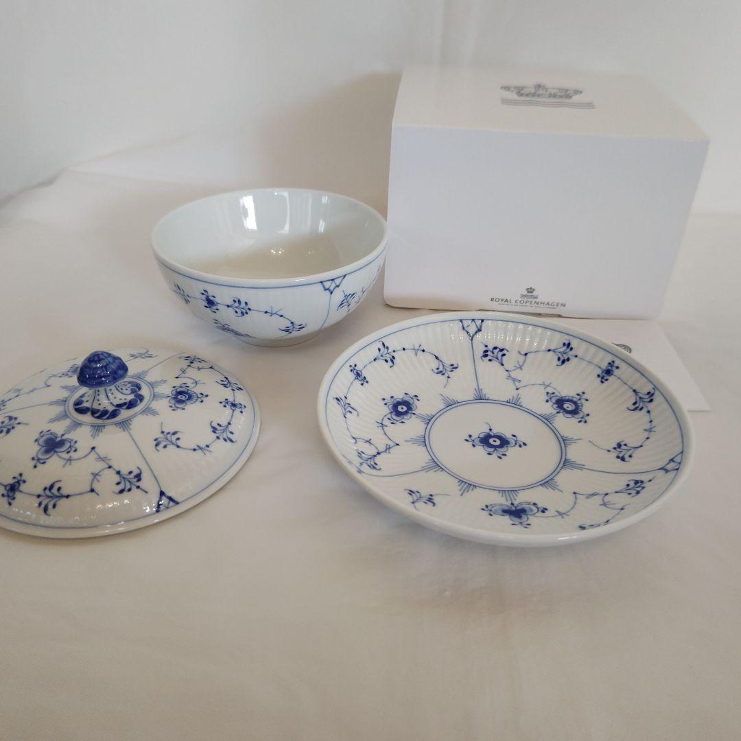 新品未使用 ロイヤルコペンハーゲン プレイン 蓋つきボウル&ソーサー