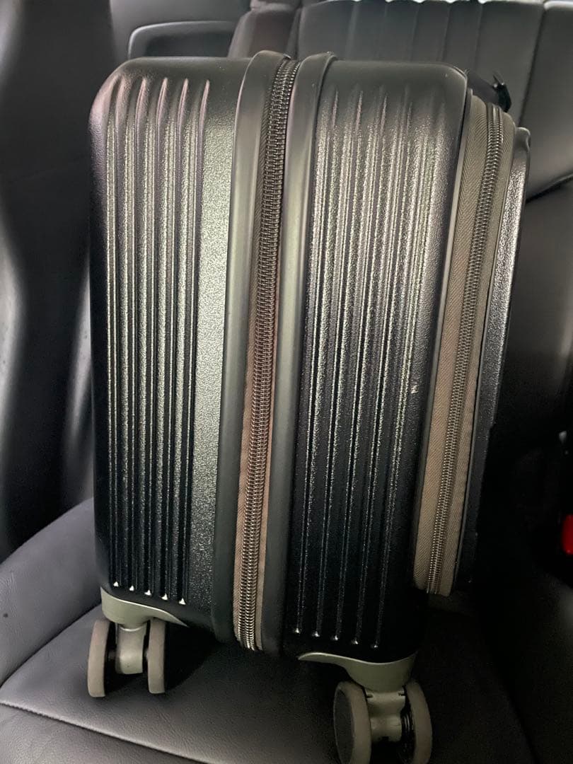 あ*な様 INV20 33L Cabin ブラック