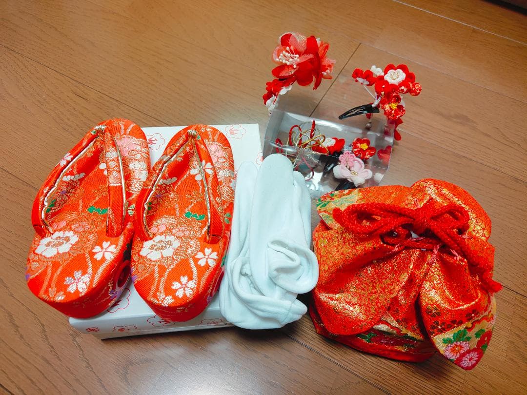 七五三 三歳 女の子 被布セット 正絹 着物フルセット 髪飾り・草履・巾着付き✨