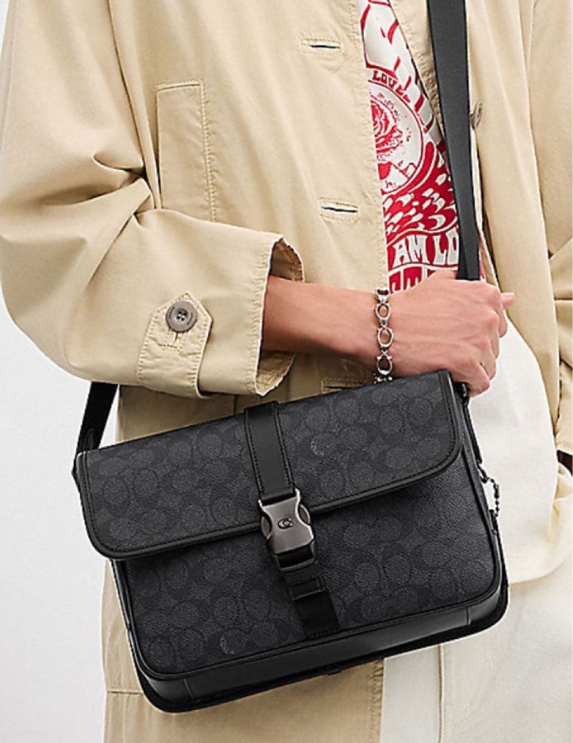 【新品】コーチ　リーグ メッセンジャー バッグ・シグネチャー キャンバス