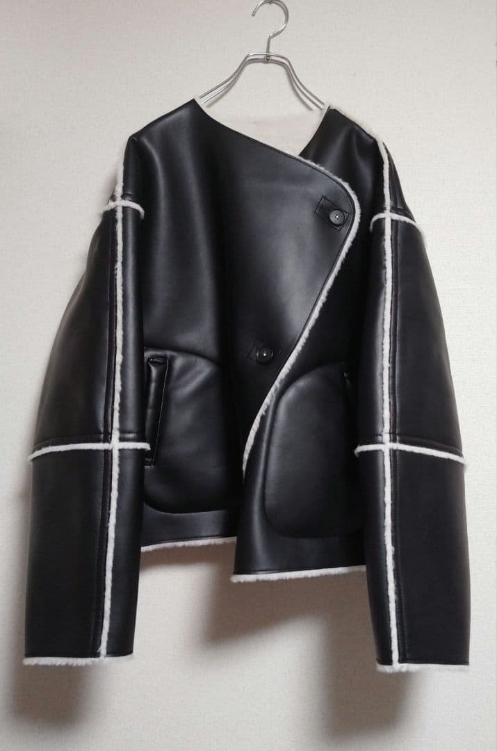 24AW リバーシブルムートンブルゾン