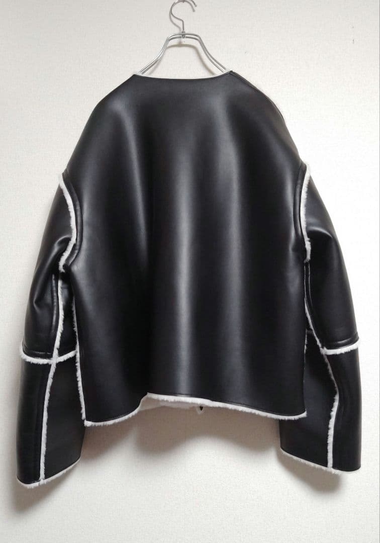 24AW リバーシブルムートンブルゾン