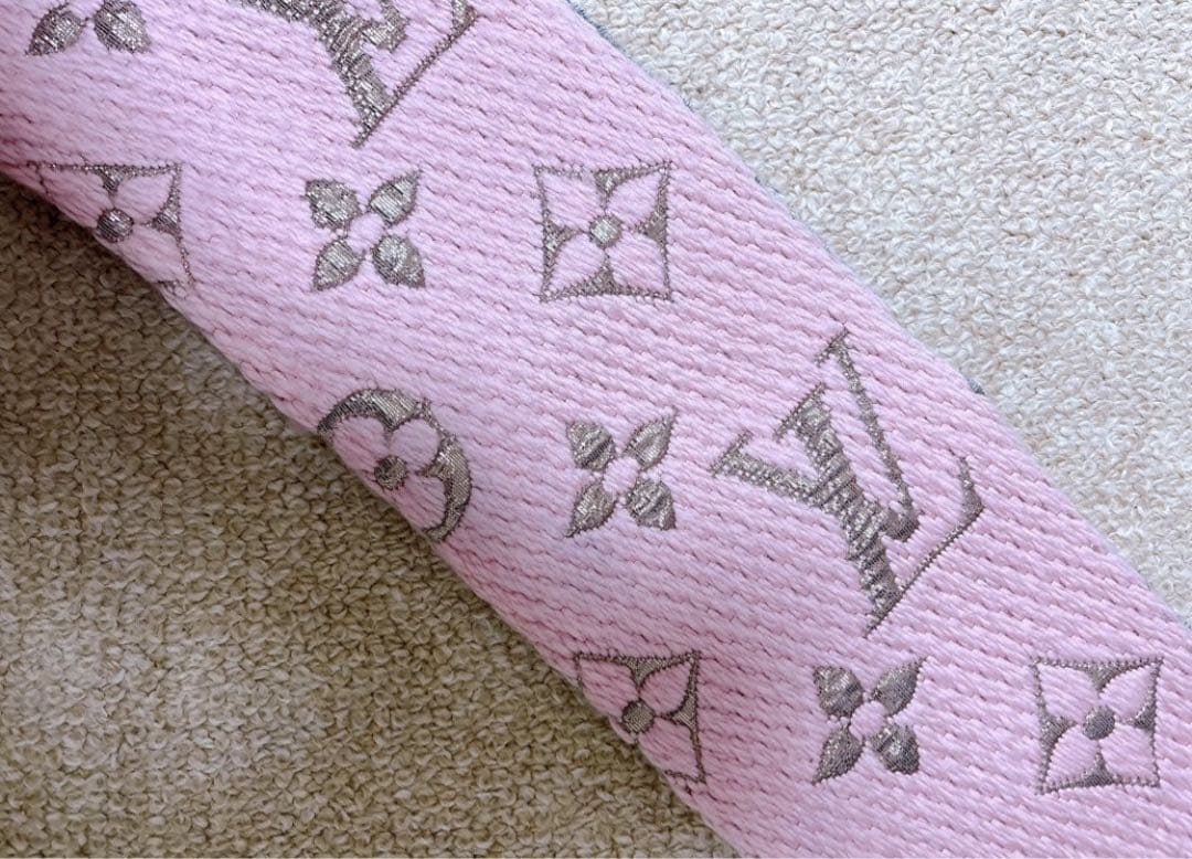 M*y様 ルイ・ヴィトン ピンク マフラー