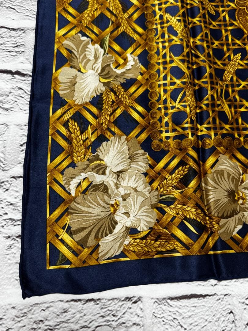 良品　Dior スカーフ　紺・黄　ｗ3325-1209-⑧-⑥