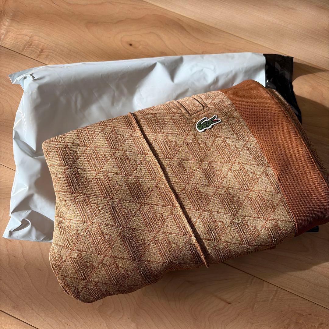 ラコステモノグラムトラックパンツ