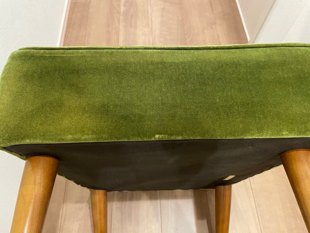 カリモク60 カフェチェアー モケットグリーン