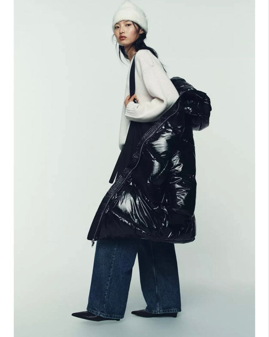 h*様 タグ付き新品★ZARAのシャイニーロングアノラック★Sサイズ★ブラック色