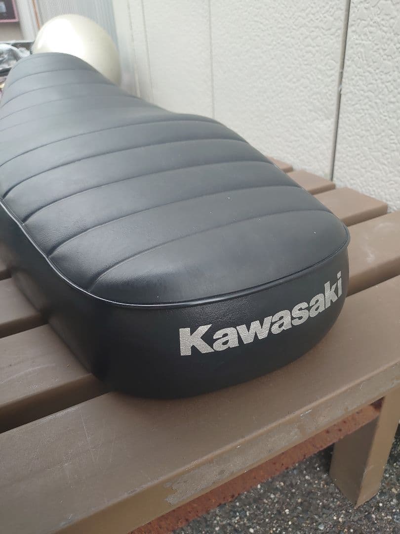 w650 純正シート　カワサキ　早い者勝ち