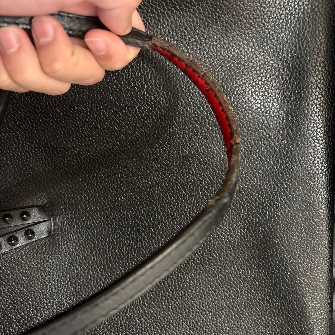 Christian Louboutin Cabata（カバタ）トート 系